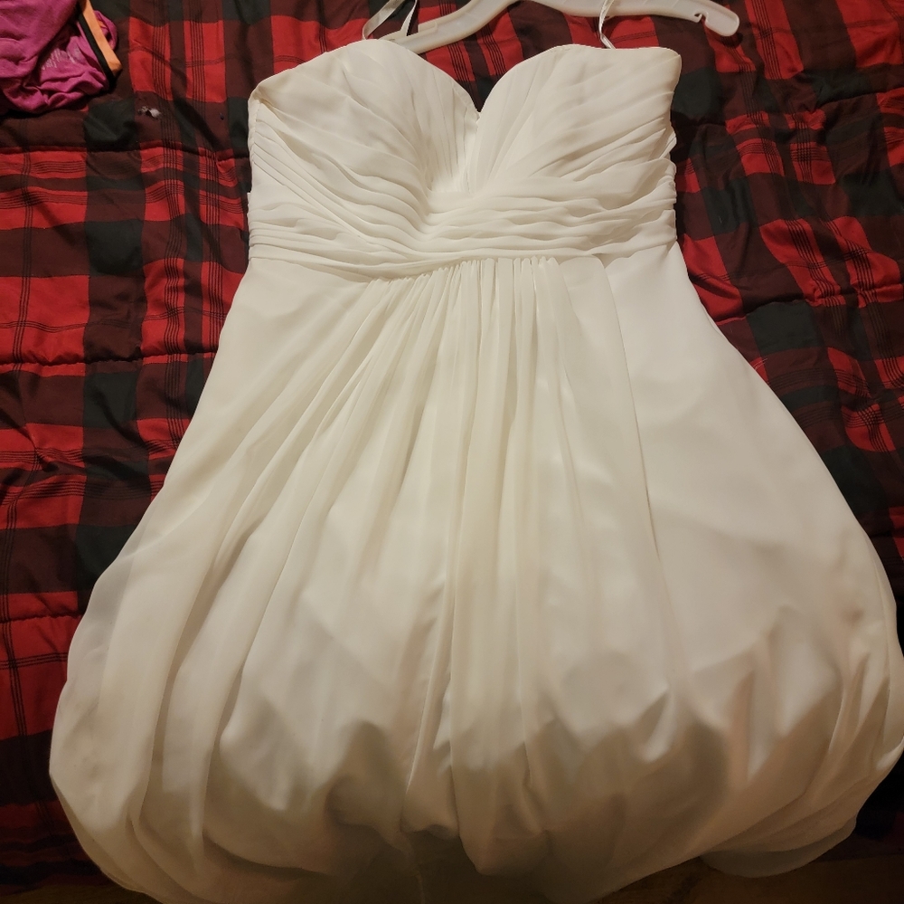 Wedding dress and garder